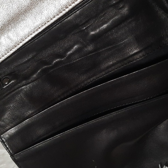 Kenneth Cole Clutch - Picture 8 of 9